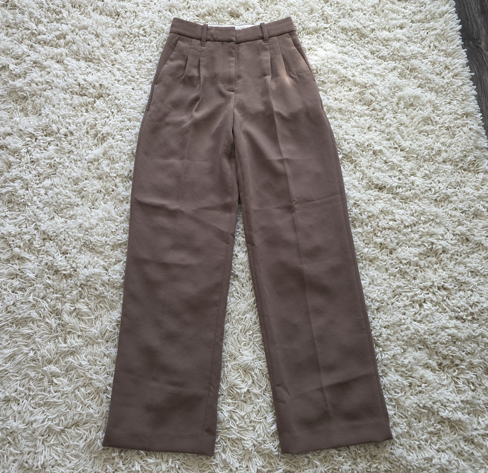 Aritzia Effortless Pant Crepette